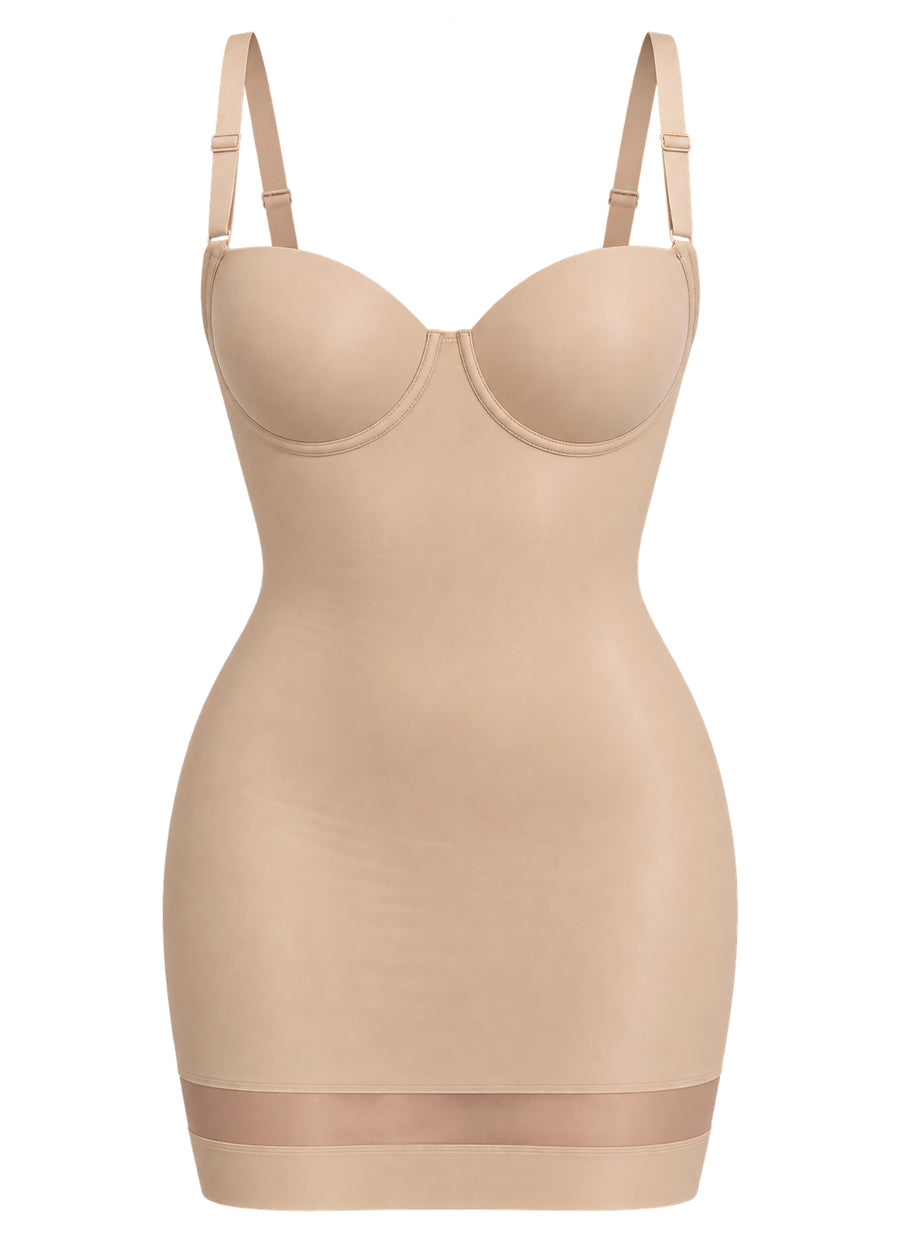 Silueta: vestido moldeador beige con panel de malla