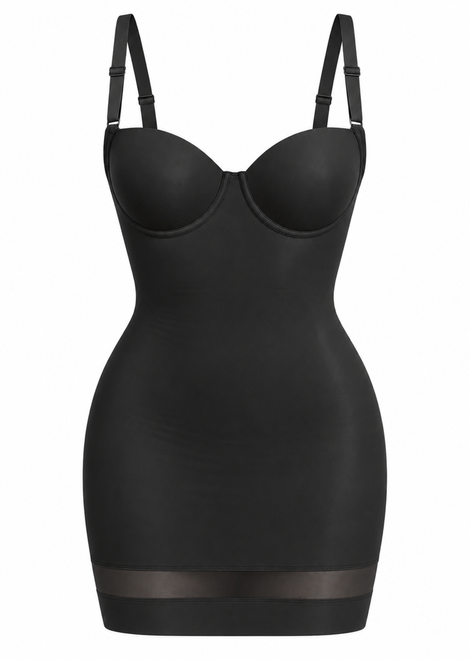 Silueta: vestido moldeador negro de corte mini
